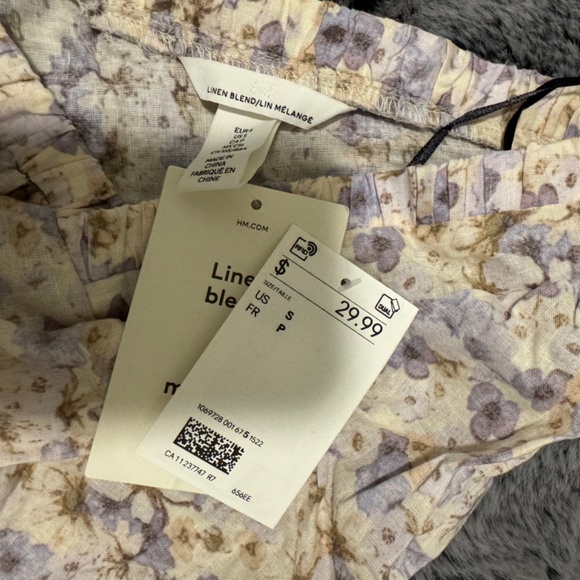 Linen Cropped Blouse - Picture 3 of 10